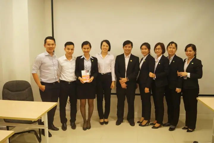Cùng học viên và đội ngũ